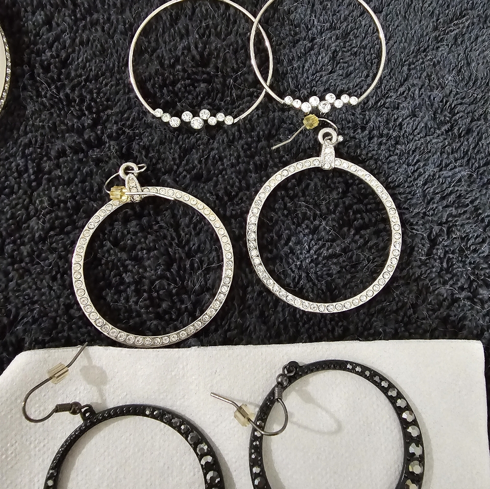5 EARINGS - Picture 8 of 8